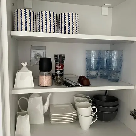 Marcinkowskiego 11 - 2 *